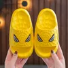 Top Luxury Designer Anti Slip Soft Soled Pantoffeln für Haushaltsjungen Sandalen für Kinder im Innenbereich für Kinder-Kind-Kinder-Sandalen