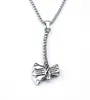 Łańcuchy Viking Men Naszyjnik Nordic Nordic Mitology Silver Color Design Rune Hatchet Butelka otwieracz Choker Charms2167705