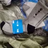Chaussettes masculines Nouvelles chaussettes de sport semetées à serviette une carte trois paires de chaussettes noires blanches et gris à mi-longueur ycfu