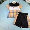 BB Designer Child Abbigliamento Set da ragazzo Girl Outfit Casual Baby Kids Luxury Fashion Shorts Shorts Long Skirt Golid Ploid-Child Abbigliamento Fratello e abiti sorella