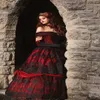 Röda och svarta spetsar bröllopsklänningar vintage 2022 Två lager kjol från axel strass prinsessa bröllopsklänning vestidos de novia 258q