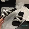 15a Anti slip slippers voor vrouwen 2024 Nieuwe zomer Frans retro geweven uitgehold baotou semi -trailer Franse stijl cool dweil één voet pedaal