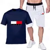 Designers Suisses de survêtement masculins T-shirt et short en deux pièces SweaterShirts Fashion Mens Vêtements Womens Jogger Ensemble d'été Summer de haute qualité à manches courtes à manches courtes