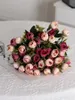 Fiori decorativi bouquet a 6 punti Simulazione di tè bocciolo di tè fiore mini seta di seta rosa decorazione di nozze