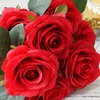 Fiori decorativi 10 teste artificiali Matrimonio di rosa Bridal che tiene il vero bouquet di fiori finti per decorazioni per la casa