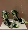 Sandálias metálicas da marca elegante sapatos de cristal com céu estilista de tornozelo de cais de pedra estiletto de salto gladiador Sandalias Mulheres Vestido de festa de festa pontiaguda