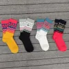 Herrstrumpor Nya västerländska kejsarinnan Dowager broderade bomullsstrumpor Färg Blockering Vind Svett-absorberande och andningsbar Midlängd Kvinnor Double Needle Socks L2pm