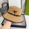 Damesontwerpster Triangle Letter Straw Hat Gentleman Cap Top Zon Hoed mode gebreide hoed pet voor mannen vrouw brede rand hoeden zomer emmer hoeden