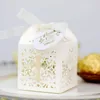 Enveloppe-cadeau 50 / 100pcs Boîte à croix blanche laser pour le mariage baby shower baptême Communon d'anniversaire décor décor de bonbons