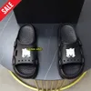 Designer Slippers élégants pour hommes Sports décontractés Sandales Sandales Blanc Blanc Sandle Sliders Man Summer Beach Room Shoes Taille 39-46 Mules Dhgate