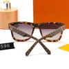 Lunettes de soleil Fashion Retro Cadre pour hommes Lunettes créatrices de soleil Luxury Brown Flower Femme Sun Glasses rectangle Polarize Eyeglass Sport Outdoor Man Shade