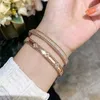 La prima scelta della gente per uscire dal braccialetto stretto bracciale essenziale e trifoglio in alto con il bracciale Vanley comune