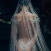 Luxe Rhinestone Cathedral Lengte Bridal Veils Eén laag kralen haarstukken voor bruiloft met kam 318V