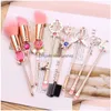 Brosses de maquillage 8pcs Set Sailor Moon Magical Sakura Cute Brush Cosmetic Foundation Powder Foundation Mélanger B Correcteur Drop Livraison HEA DH7ST