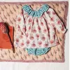 Robes de fille Summer Childrens Top Baby Girl Doll Collier Floral Shirts Childrens Vêtements Fille mignon Floral Boy Shirtl24045