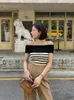 Magliette da donna a maglia Summer Striped Stampa fuori spalla Pullover Tops Women Bodycon Fashion Ladies Bluses Woman in stile coreano
