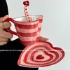 Filiżanki spodki retro czerwona kawa kubek do kubka miłosnego i talerz unikalny kreatywny popołudniowy zestaw herbaty ręcznie malowany ceramiczny prezent urodzinowy