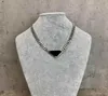 Brand Jielts de mode Triangle noir Chaîne épaisse du pendentif blanc pendant Luck vapeur punk Design hiphop mènes de couloir unisexe Jewelry7054967