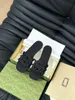 2024 Neueste Markendesigner Sandalen Frauenschuhe GunUineleather High Heel Sandals Classic Flat Bottom Slide Beach Slipper Box 35-42