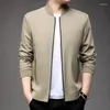 Giacche da uomo Spring Autumn di alta qualità uomini Fashion Baseball Collar Smart Casual Jacket Man Slimt Fit Ostre di colore solido