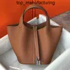 2024ss Tote Simple Lightweight Wear-resistant Bag Handmade Vegetable Basket Classic Leather Lychee Design Handbag