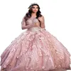 2023 Robe de bal robes quinceanera robes nuptiales blush rose perles cristales à paille