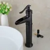 Rubinetti del lavandino da bagno rubinetto rbasina bacino bacino olio strofinato rubinetto in ottone in ottone a foro singolo mazzo di cavalcatura a cascata