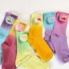 Chaussettes masculines printemps 2022 Nouvelles chaussettes de design de niche pour hommes et femmes avec une teinture à la mi-longueur Dye à la main cousu à la main mignon bozo canard