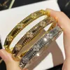 Bracelet Gift Bracelet Bracelet Bracelet Femmes Lucky Four Leaf Grass plaqués Gold Sky Star Star avec bracelet Vanley Common