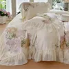 Bettwäsche Sets Blumen Stickerei Spitze Rüschen französische Prinzessin Hochzeitset Lyocell Baumwolle weiche seidige Bettdecke Bettlaken Kissenbezüge