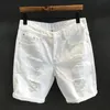 Letnie męskie białe szorty dżinsy miękkie i wygodne, swobodne, w trudnej sytuacji, myte kowbojskie dżinsowe krótkie spodnie 240506