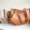 LUXURYS torebka Teme Designer TOTE TOG SKLEP DUŻY Pochette Womek sprzęgło Premium Cowhide Laptop Laptop Torby Man Crossbody Travel Bagaż torby bagażowe