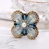 Broches 1pc Vintage Bohemian Style Light Luxury Gemstone Brooch Ladies Love and Creativity Party Gift Ornement Corsage