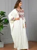 エスニック服ラマダンホワイトイスラム教徒の控えめなドレスアバヤドバイドバイトルコイスラムアバヤ女性のための祈りの祈りka kaftan robe femme musulmanen