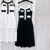 506 xxl 2024 Milan Runway Dress Frühlings Sommerhülsen und Spaghetti -Gurt schwarze weiße Kleider Damenkleid Fashion Hochqualität Luxijia