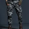 Pantaloni casual kaki di alta qualità per maschi tattici jogger camuffage pantaloni cargo con tasche a più tasche alla moda armamento nero soldato abiti da lavoro 240510