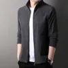 Veste pour hommes en velours côtelé Spring and Automne NOUVEAU produit Vêtements Young-Aged Young Casual Zipper Stand Collar Cardigan For Men