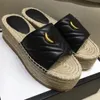 2024 Womens Platform Sandaler Espadrille Flat Sandals tofflor Denim Straw Sandal Denim Platform Slid Angelina Canvas Slips On Loafers 5.9 04