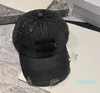 Tasarımcı Top Cap Çiftinin Aynı Tatil Deliği Metal Mektup Nakış Casquette