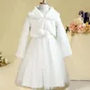2022 jaqueta de inverno branca meninas meninas Capes quente manga longa de casamento de casas de floresta de jaqueta de casaco de noiva