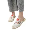 Hausschuhe Mazefeng 2024 Chinesische traditionelle Stil Frauen Damen Mode Sticke flache Sandalen Slipper Blume runde Zehen Freizeitschuhe