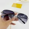 Nouvelle qualité Top Quality 1019 Lunettes de soleil pour hommes hommes verres de soleil Femmes Lunettes de soleil Le style de mode protège les yeux Gafas de Sol Lunettes de Soleil avec 213F