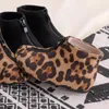 Boots 2024 automne d'hiver filles Chaussures pour enfants décontractées plus velours chaud léger anti-skid botte de mode