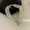 Hänge halsband klassiska tre lager runda pärlor med pärlhalsband halsband för kvinnor flickor oregelbundet vatten droppe pärlgåva