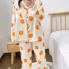 女性用スリープウェアパジャマセット女性ゆるい秋の因果レトロなデザイン甘いホームウェア韓国スタイルの女性ターンダウンカラーシンプルなファッション