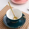Tasses Saucers Design European Royal Huile Painting Bos China Coffee Cake Dish Set Plat