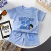 Yaz bebek yürümeye başlayan kısa kollu şort seti kız bebek erkek erkek pamuk karikatür kazak tişörtleri iki parçalı takım elbise 0-6y 240511