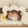 Hamster en bois Hideout House Migne Cloud Formes Tiny Hamster Hideout Small Animaux Habitat Hut Petits animaux de compagnie Habitats House 240507