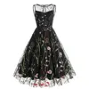 Robe en tulle florale vintage de la femme