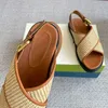 Casual Women Plat Sandal Hand Woven Designer Sandaler Platform Summer Beach Stråskor Comfort Luxury Sandale Peep Toes Neutral Outdoors Shoes Top Mirror Quality